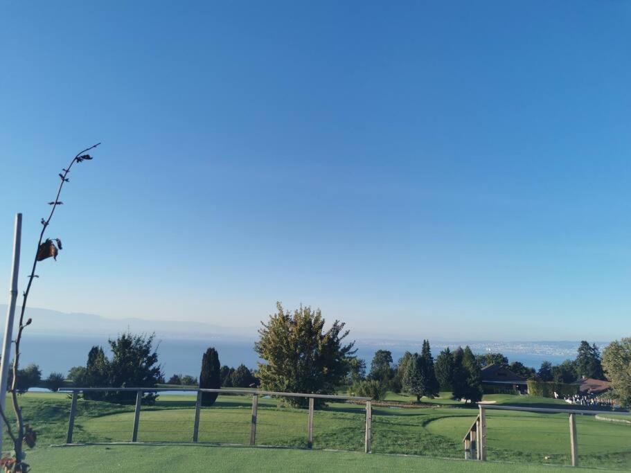 Appartement Vue Sur Le Golf Et Le Lac Leman Publier Ngoại thất bức ảnh